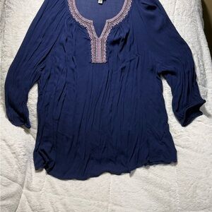 Women's St. John’s Bay 4X Navy Blue Embroidered Top